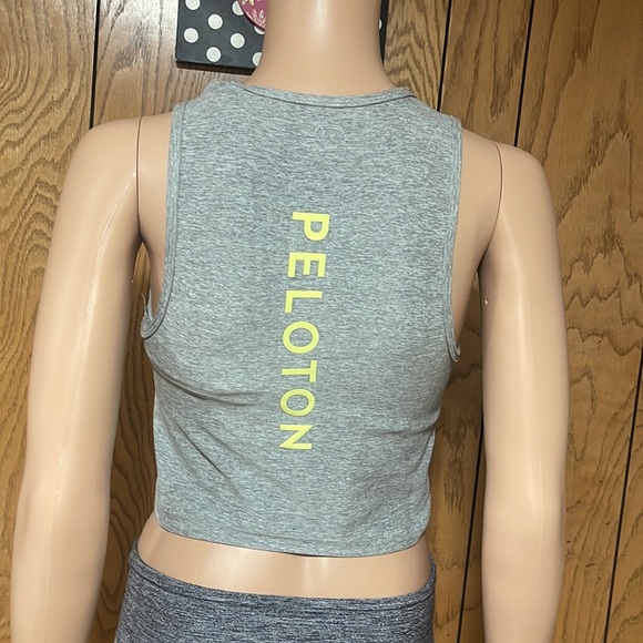 Beyond Yoga" Peloton Crop Tank - Picture 4 of 14